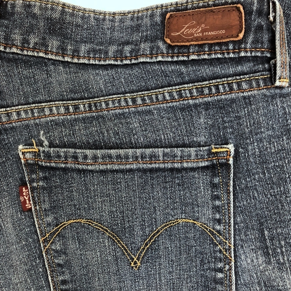 Levi's Bold Curve Skinny Destroyed Jeans Inseam 31 - Picture 8 of 8